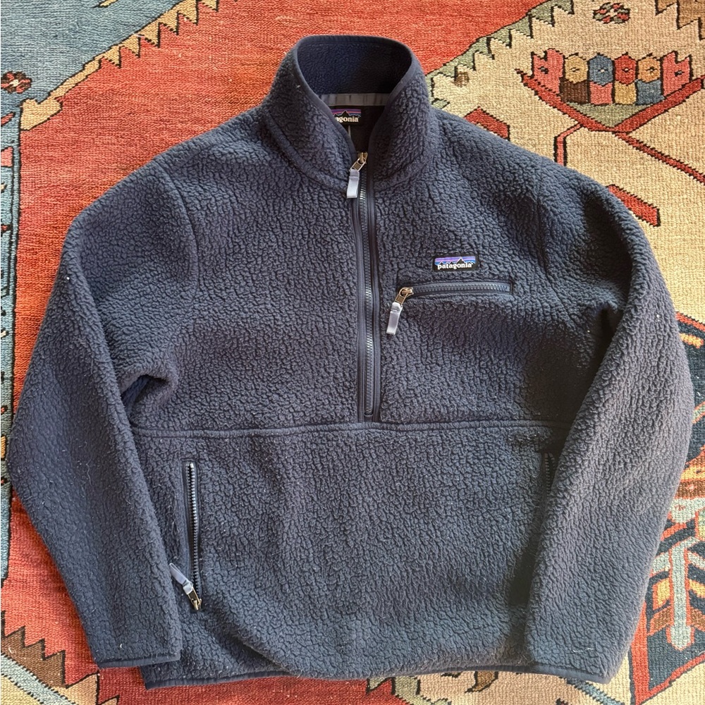 Patagonia Wonen’s Retro Pile Fleece Marsupial Pullover, size L